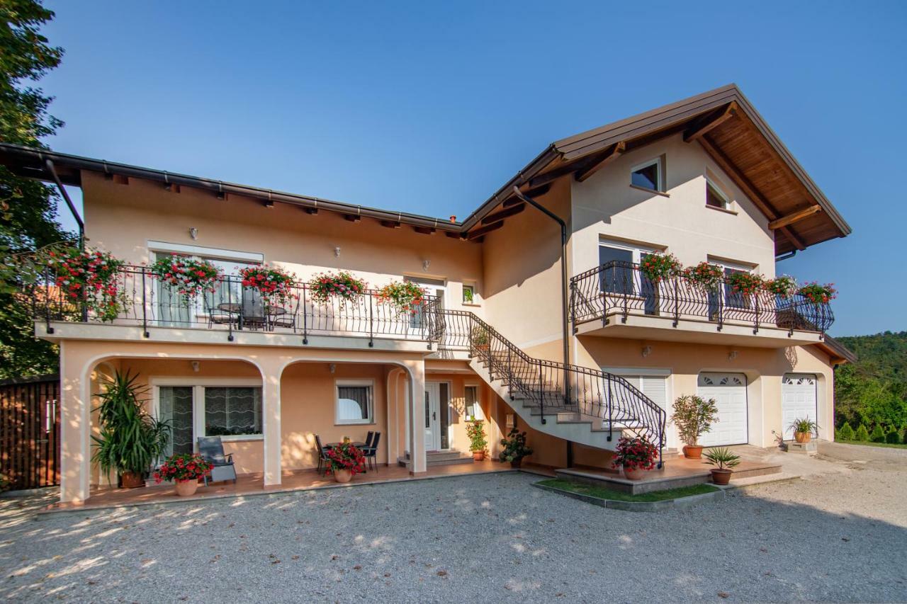 Rooms Sajina Podgrad  Exterior photo